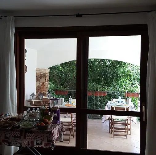 Brezza Di Mare Oda ve Kahvaltı 3*